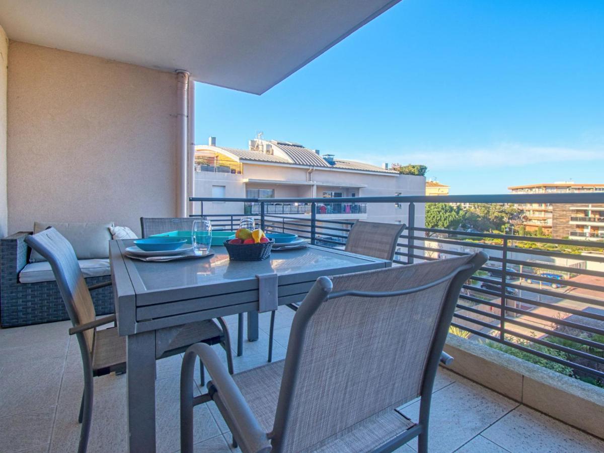 Appartement Le 4 Mats-2 By Interhome Fréjus