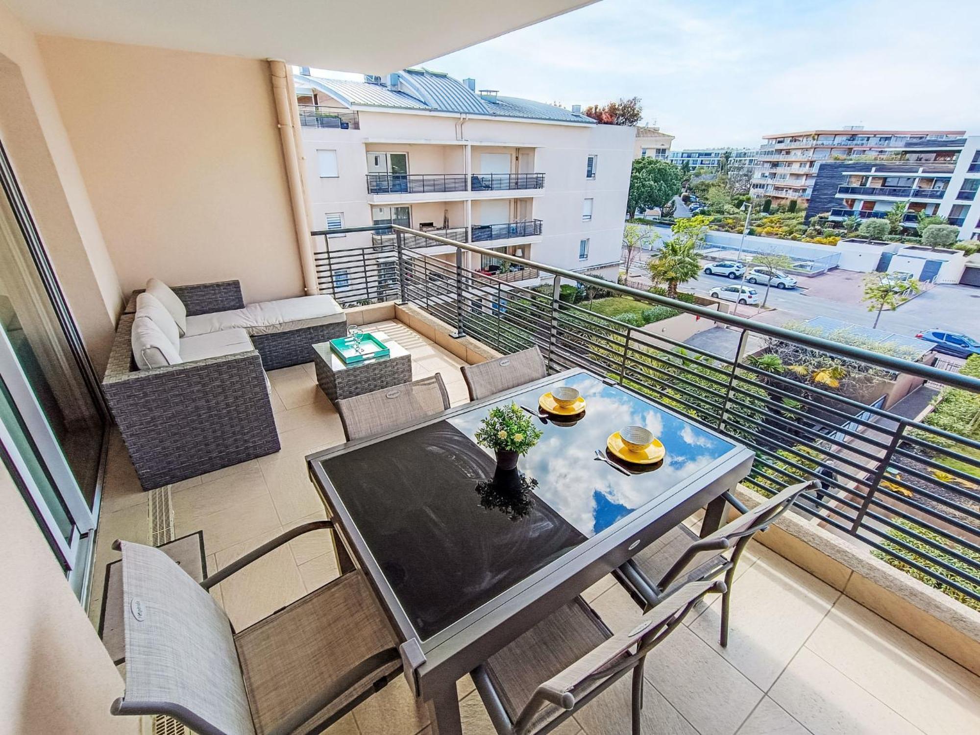 Appartement Le 4 Mats-2 By Interhome Fréjus